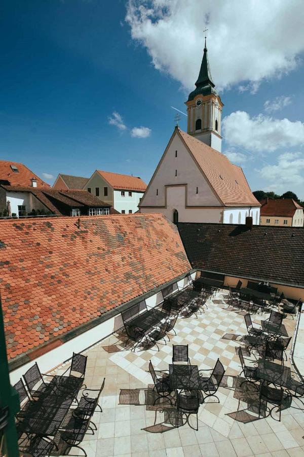 Brauereigasthof Zum Kuchlbauer 阿本斯伯格 外观 照片